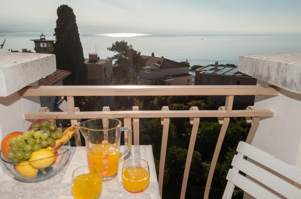 Iva 1, Wonderful View Of Kvarner Bay Opatija Exterior photo